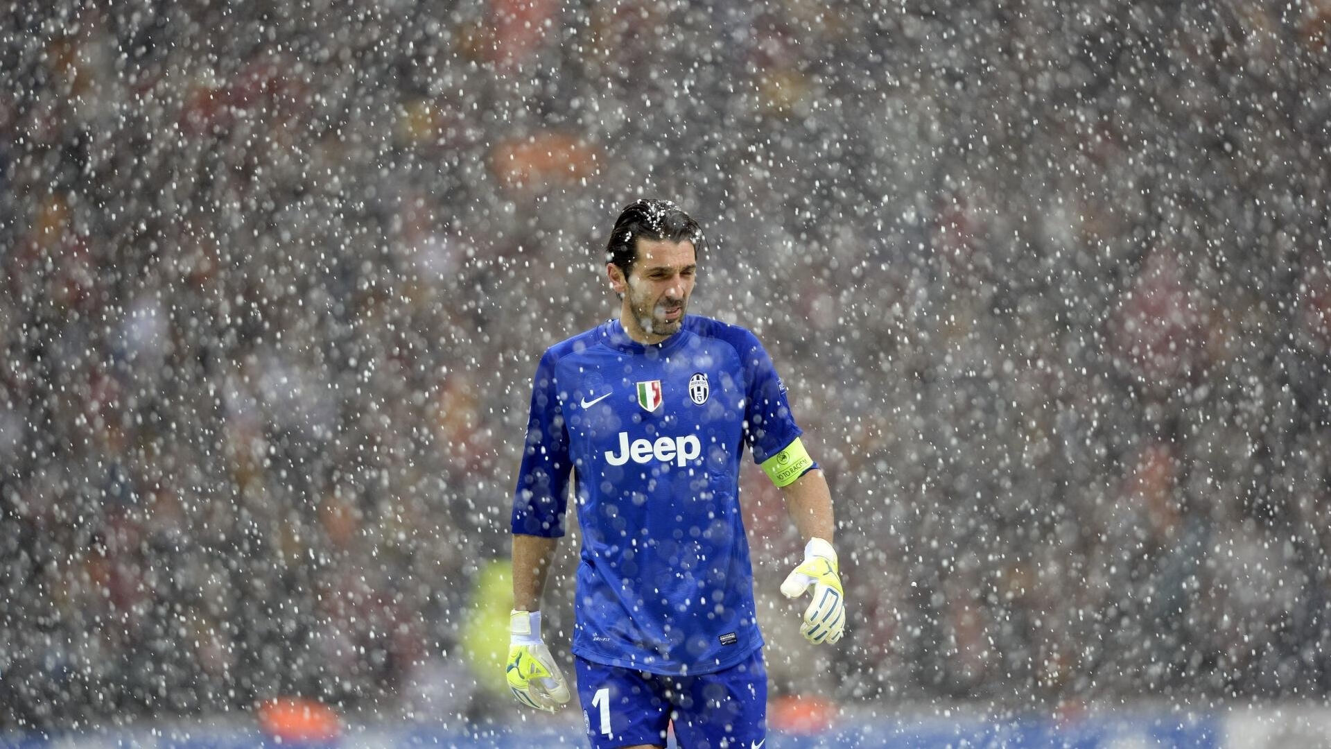 _大赛专访：幕后故事揭示比赛的精彩与辛苦_，比赛幕后工作者